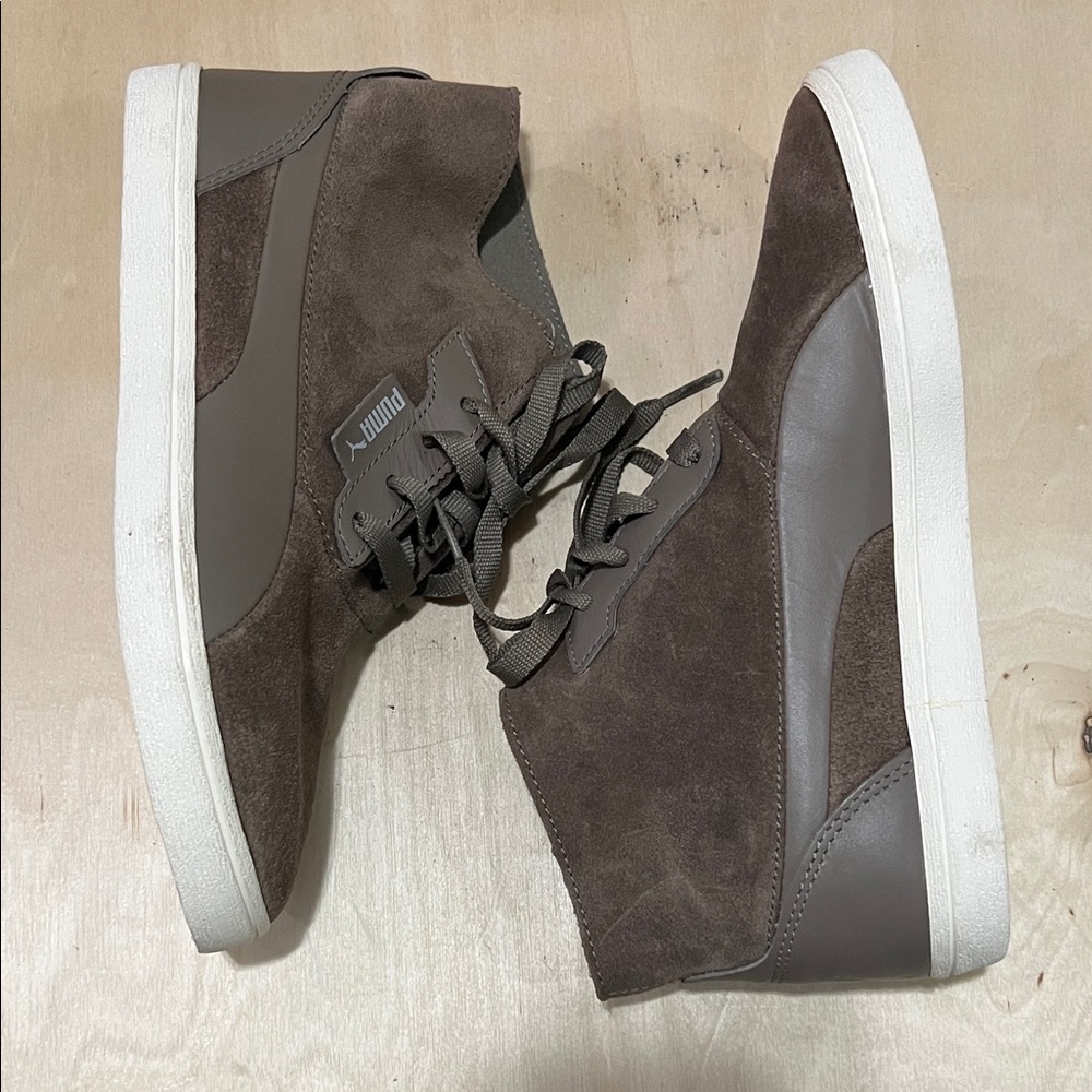 Suede Puma Brown High-Top Sneakers